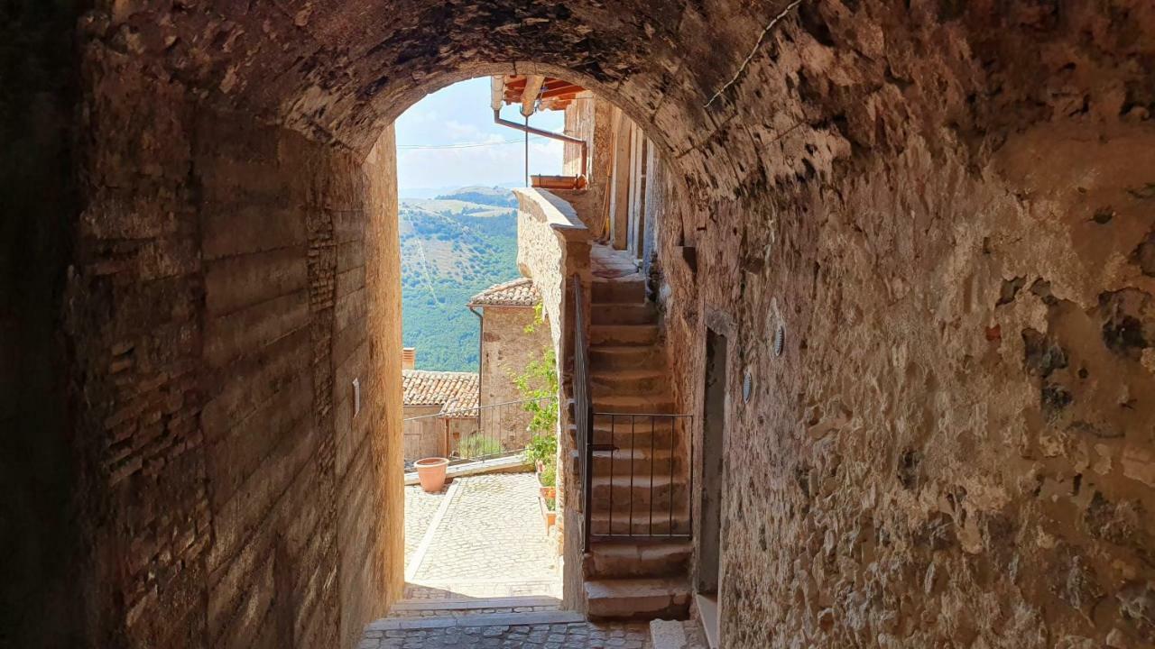 La Torretta Medicea Apartamento Santo Stefano Di Sessanio Exterior foto